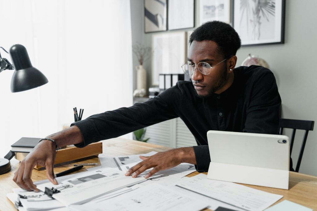 pexels-photo-6694475-6694475 Free stock photo of accountant, accounting, adult